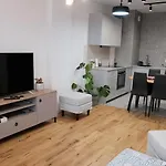 Spacemore Apartments, Dmowskiego - 20 Minut Do Rynku, Self Check-in 24h, Parking, Bikes Wrocław