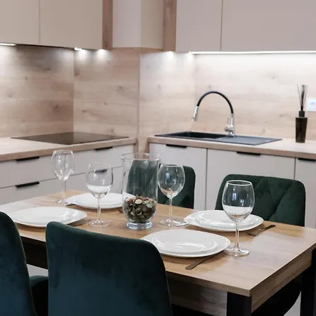 Daire Spacemore Apartments, Dmowskiego - 20 Minut Do Rynku, Self Check-in 24h, Parking, Bikes Wroclaw