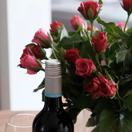 Spacemore Apartments, Dmowskiego - 20 Minut Do Rynku, Self Check-in 24h, Parking, Bikes Daire Wroclaw