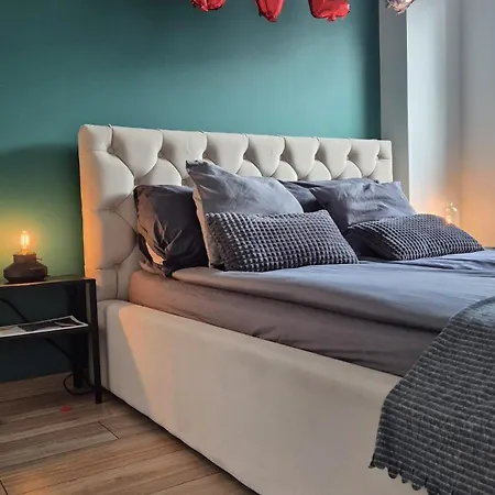 Spacemore Apartments, Dmowskiego - 20 Minut Do Rynku, Self Check-in 24h, Parking, Bikes Daire Wroclaw