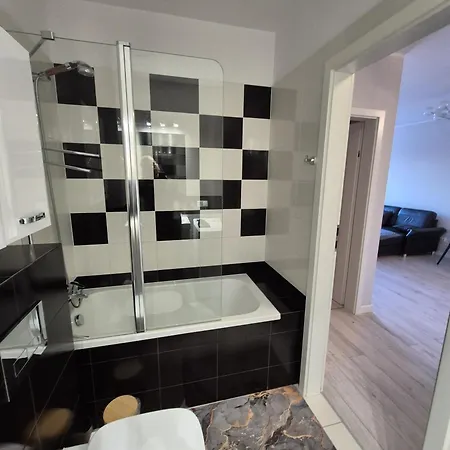Spacemore Apartments, Dmowskiego - 20 Minut Do Rynku, Self Check-in 24h, Parking, Bikes Daire *