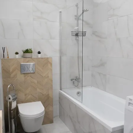 Spacemore Apartments, Dmowskiego - 20 Minut Do Rynku, Self Check-in 24h, Parking, Bikes Appartement