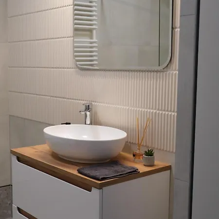 Spacemore Apartments, Dmowskiego - 20 Minut Do Rynku, Self Check-in 24h, Parking, Bikes