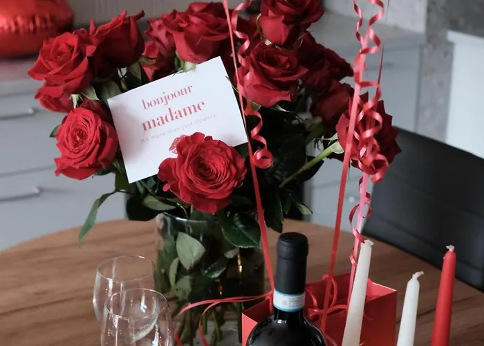 Daire Spacemore Apartments, Dmowskiego - 20 Minut Do Rynku, Self Check-in 24h, Parking, Bikes Wroclaw